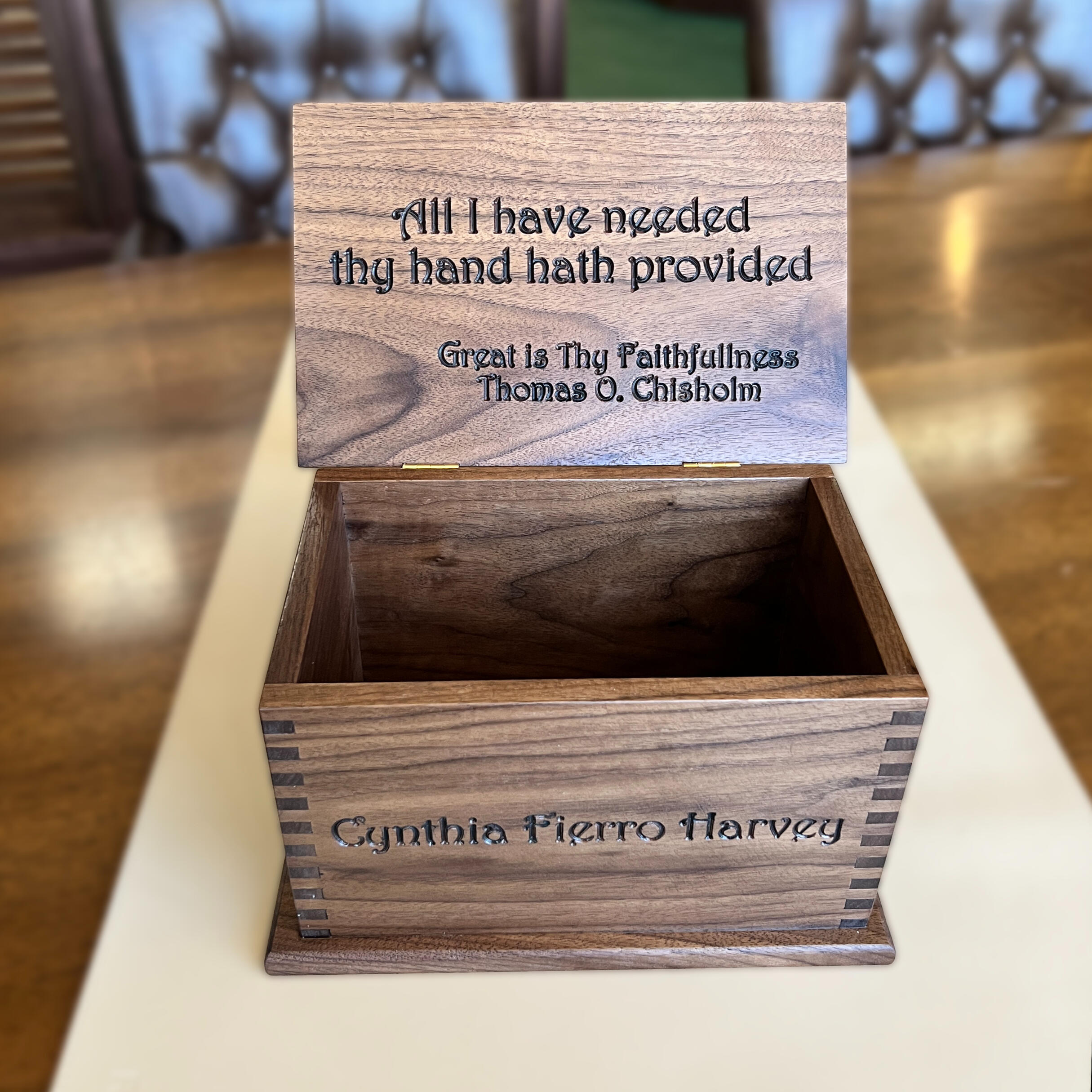 Engraved Wooden Pastor&#39;s Box